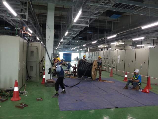 Hệ thống cơ điện 